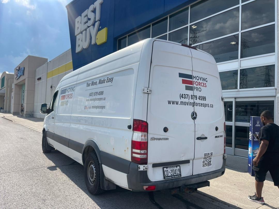 Moving Company in Canada Toronto GTA luggage van
